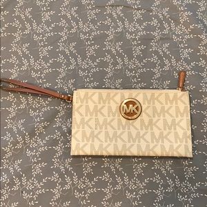 Micheal Kors clutch.